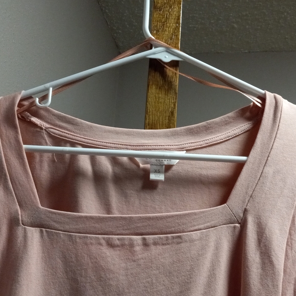 Top - Picture 3 of 4